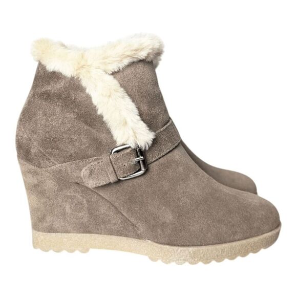 NWOB AQUATALIA Carlotta Faux Fur Wedge Bootie Size 39 - Picture 3 of 10